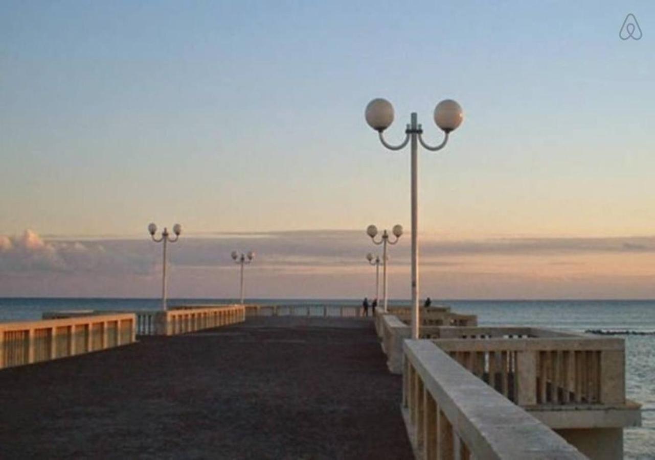 Delightful Apartment Close To The Center Lido di Ostia Exteriör bild